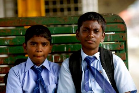 en attendant le train krishanthan et rishwagarar