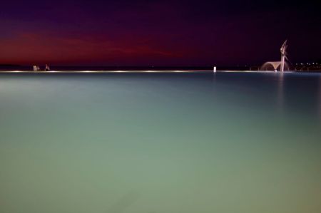 sunset on cairns lagoon